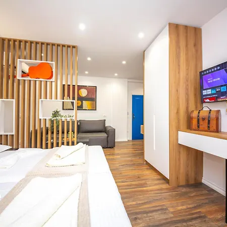 Downtown Boutique Apartment