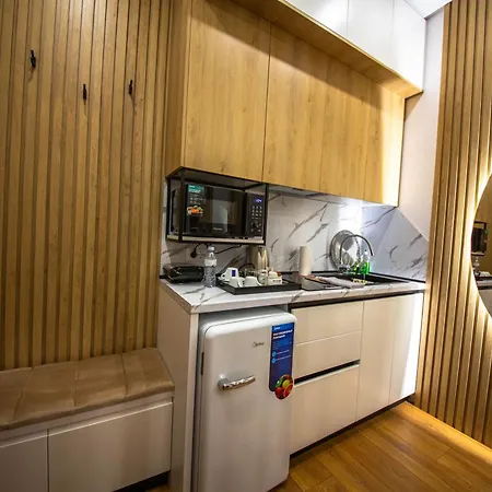 Downtown Boutique Apartmán Tirana