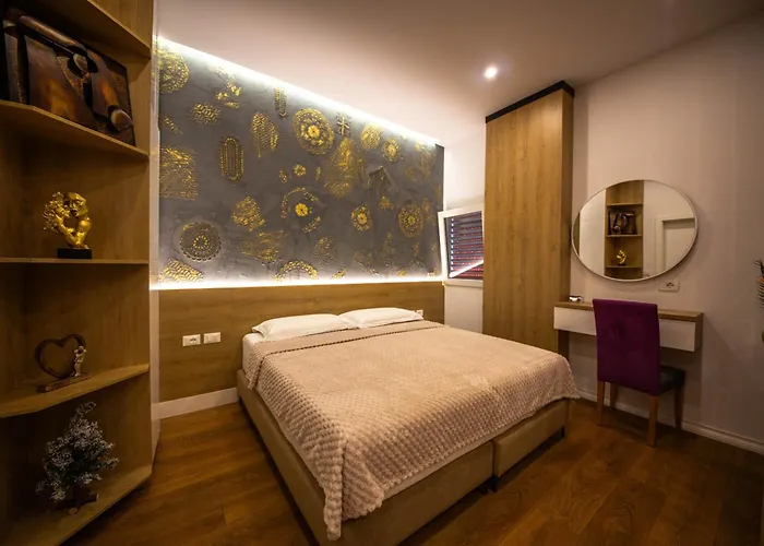 Downtown Boutique * Τίρανα